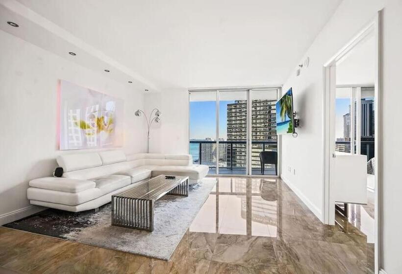 1 Bedroom Apartment Lake View, Icon & W Hotel / Waterfront / 20th Floor / Top Spa