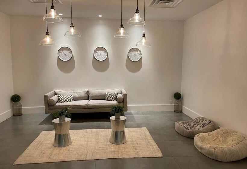 استودیوی استاندارد, Newly Renovated Room In Cozy Hotel Near Disney 2
