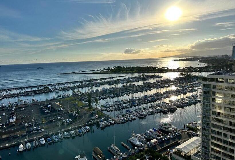 آپارتمان 1 خوابه با چشم‌انداز دریا, Waikiki Beach Experience! Luxury Oceanview Suite!