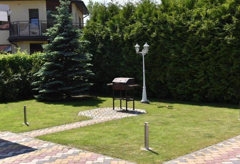 اتاق لوکس چهار تخته, Naiza   Jurmala Guesthouse