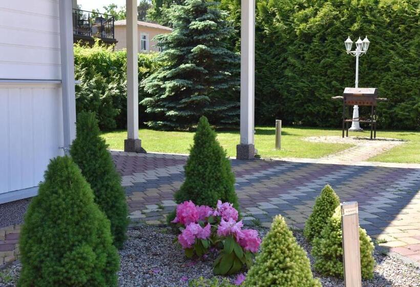 اتاق لوکس چهار تخته, Naiza   Jurmala Guesthouse