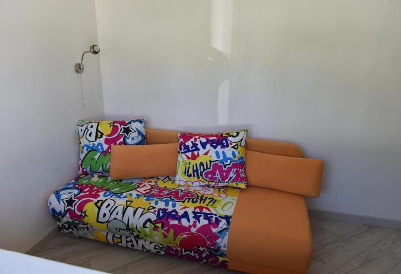اتاق لوکس چهار تخته, Naiza   Jurmala Guesthouse
