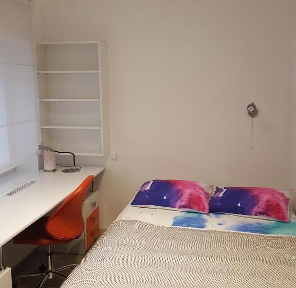 اتاق لوکس چهار تخته, Naiza   Jurmala Guesthouse