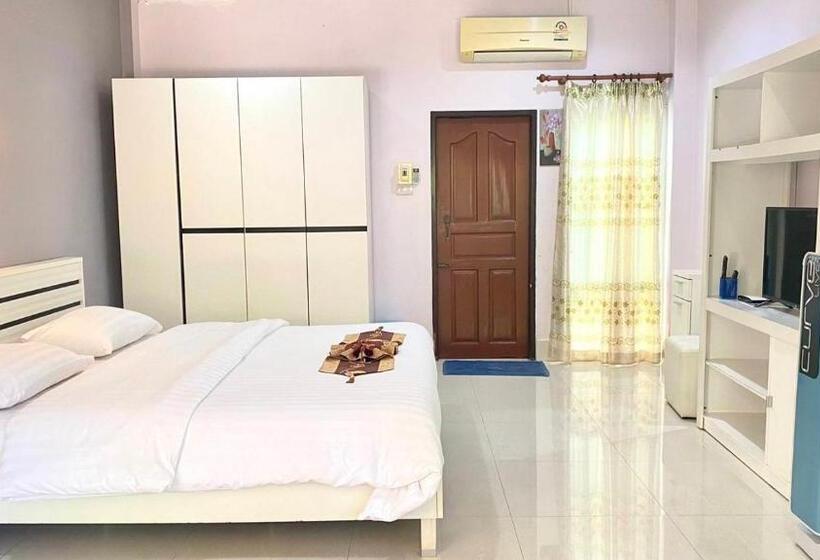 استودیوی استاندارد, Pennaung Resort