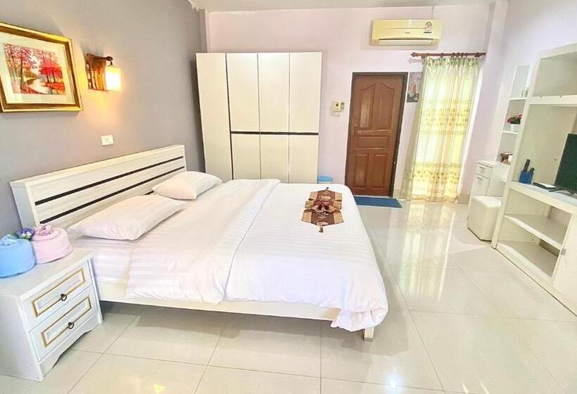 استودیوی لوکس, Pennaung Resort