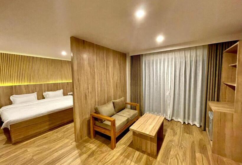 اتاق استاندارد با تخت بزرگ, Stay Inn Hotel And Apartment Pokhara