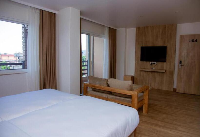 سوییت خانوادگی, Stay Inn Hotel And Apartment Pokhara
