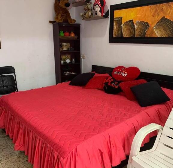اتاق استاندارد سه نفره, Apartamentos Y Estudios Manga Real
