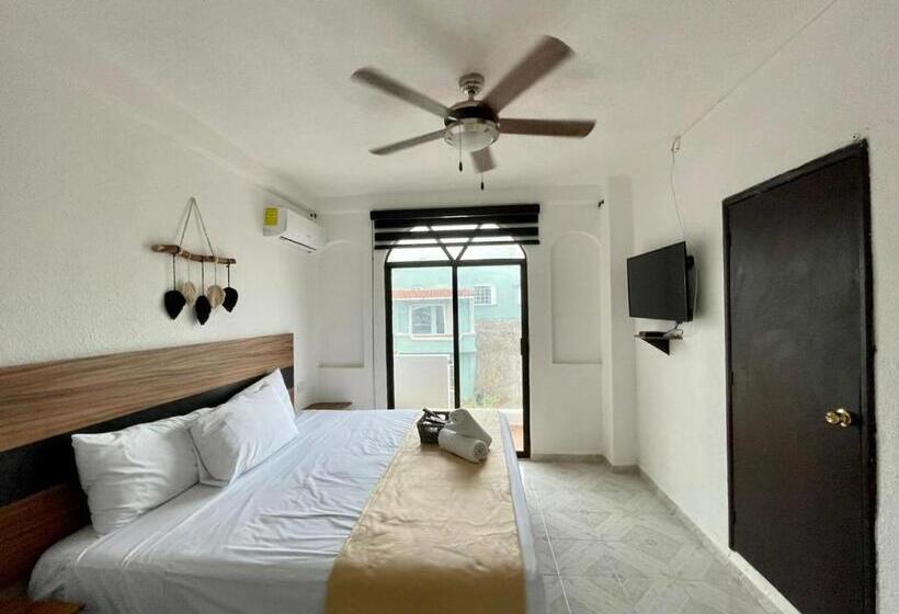 سوییت سوپریور, Mayab Playa   5th. Ave