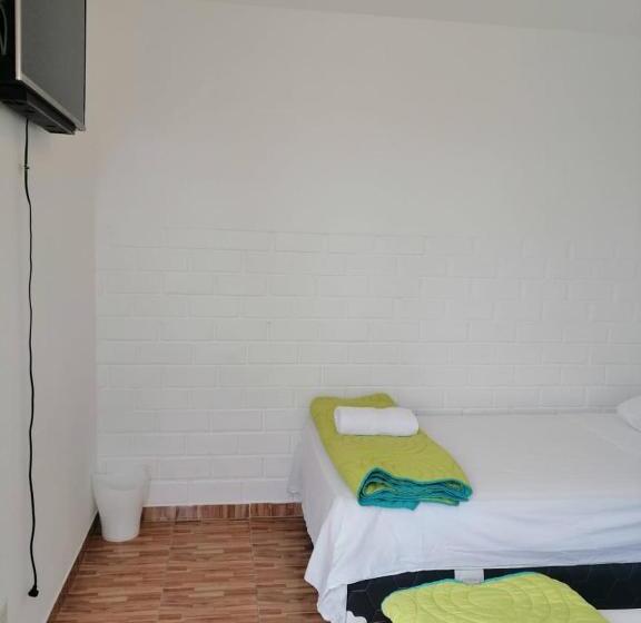 اتاق استاندارد با سرویس بهداشتی مشترک, Malu House   Peru   Lima