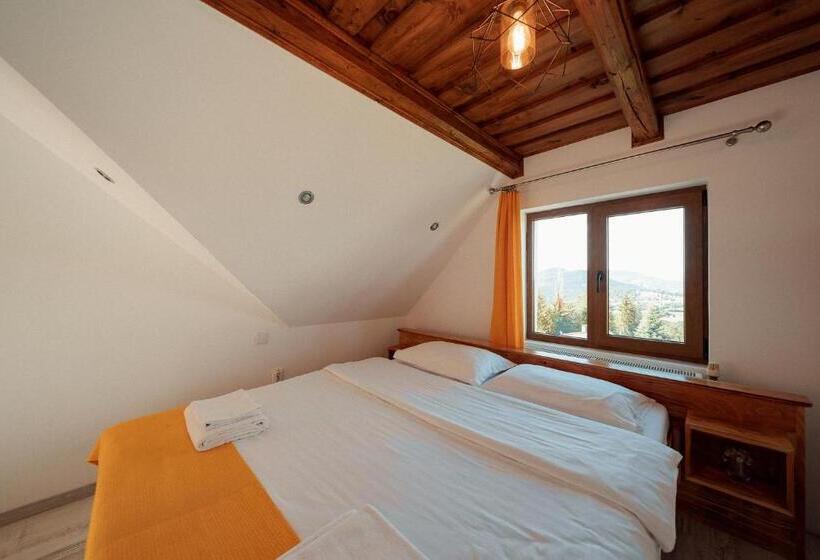 اتاق استاندارد با چشم‌انداز کوهستان, Tihuța Retreat