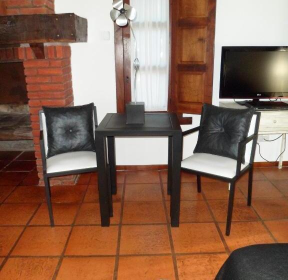اتاق راحتی سه تخته, Posada La Casona