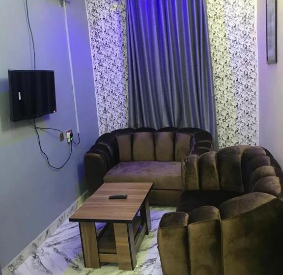 سوییت, Ciara Jo Hotel And Suites, Owerri