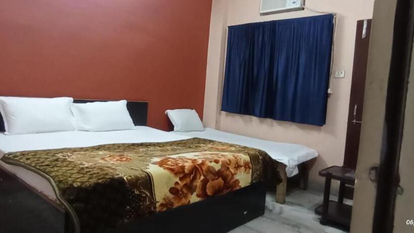 اتاق استاندارد, Aerosky Room Varanasi