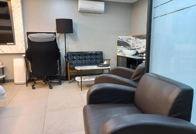 اتاق لوکس, On & Off Hotel Bupyeong