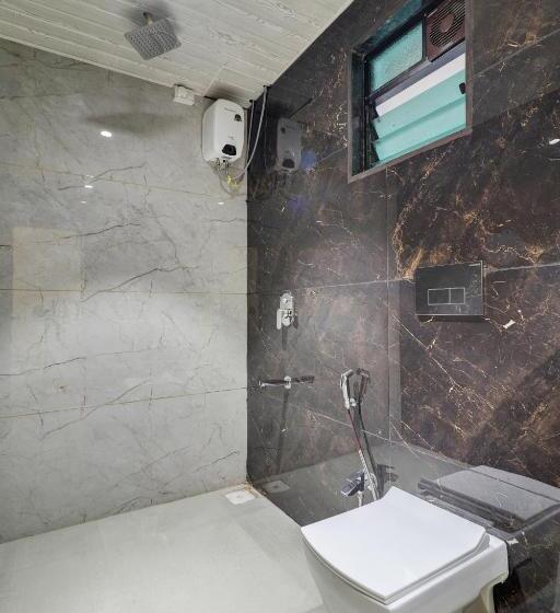 اتاق لوکس, Radhe Residency
