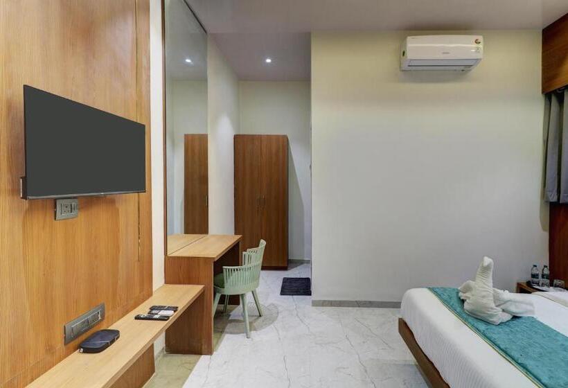 سوییت, Radhe Residency