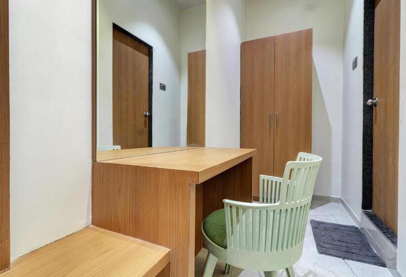 سوییت, Radhe Residency