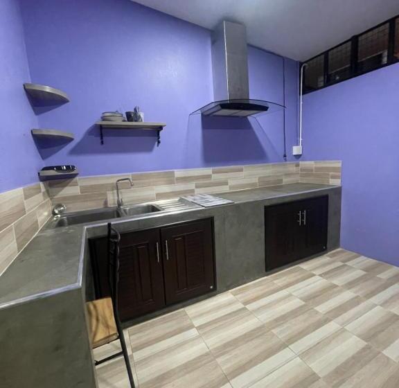 استودیوی استاندارد, Lamai Home