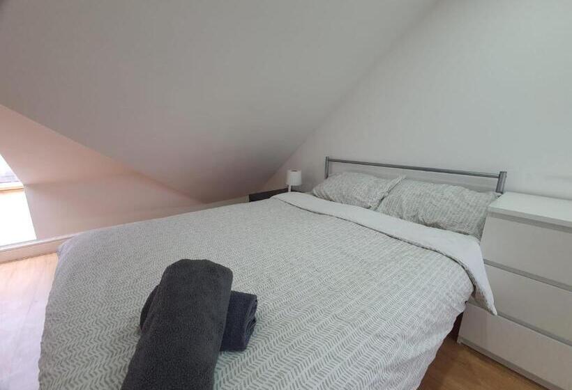 اتاق استاندارد, Eastwood Rooms
