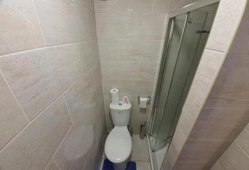 اتاق استاندارد, Eastwood Rooms