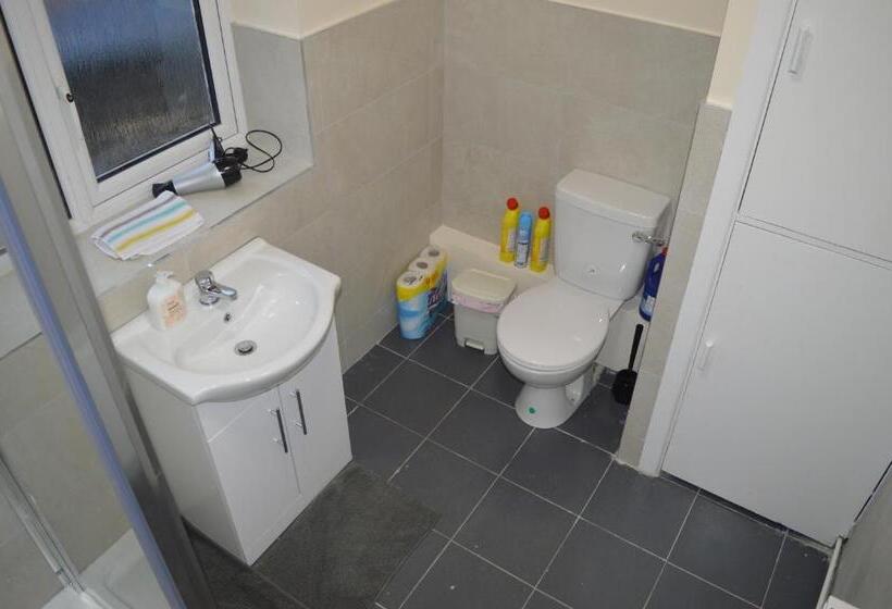 اتاق استاندارد با چشم‌انداز باغ, The Comfy Cottage