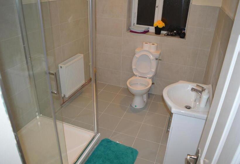اتاق استاندارد با چشم‌انداز باغ, The Comfy Cottage