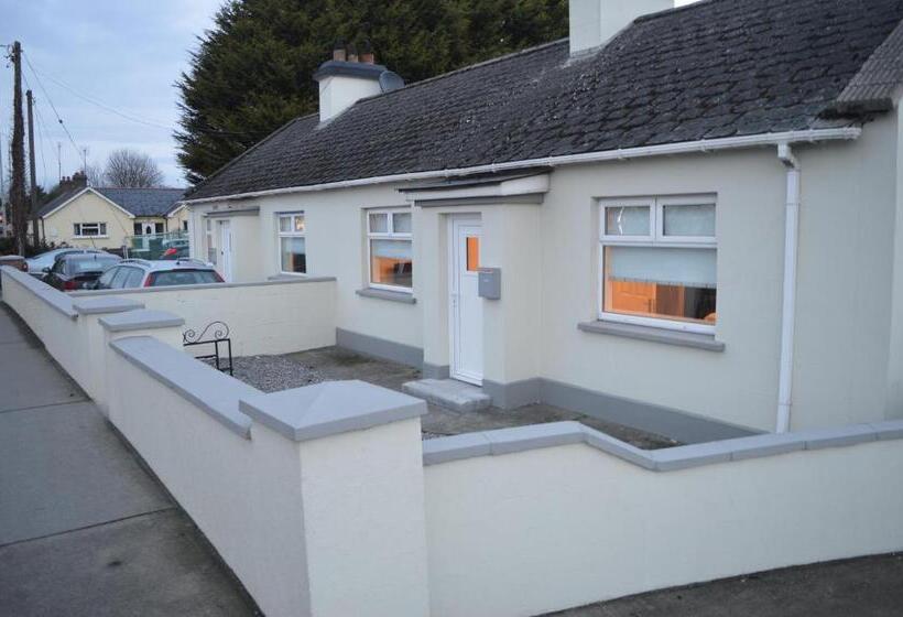اتاق استاندارد با چشم‌انداز باغ, The Comfy Cottage