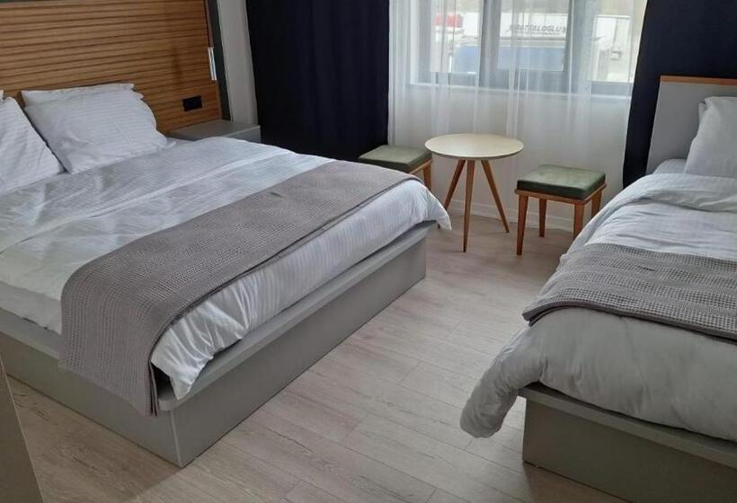 标准三人间, Road Otel İpsala