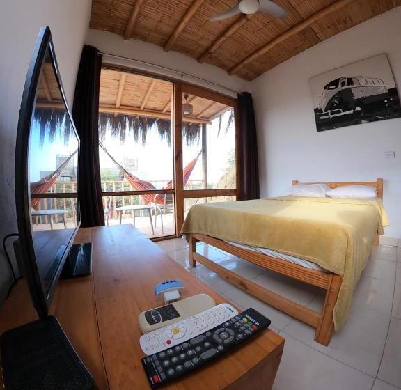 اتاق استاندارد چهارنفره با بالکن, Lobitos Eco Lodge