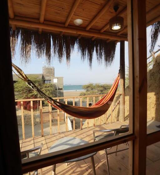 اتاق استاندارد چهارنفره با بالکن, Lobitos Eco Lodge