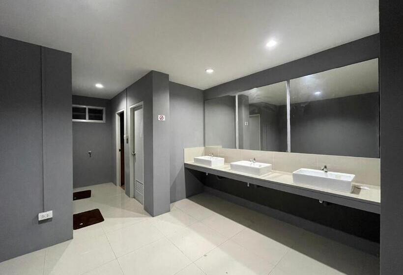 اتاق استاندارد, Baan Pheun Hostel บ้านเพื่อน โฮสเทล