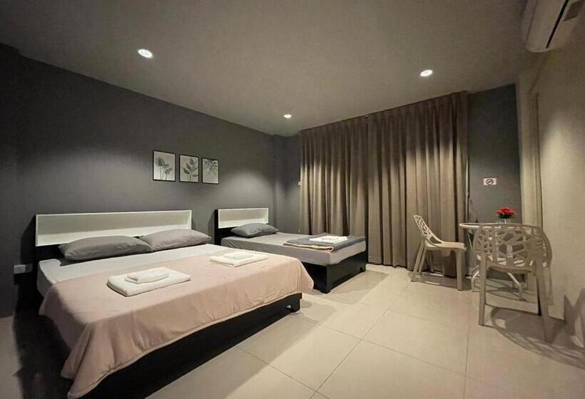 اتاق لوکس خانوادگی, Baan Pheun Hostel บ้านเพื่อน โฮสเทล