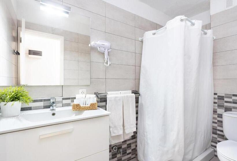 استودیوی استاندارد, Comodoro  Ravel