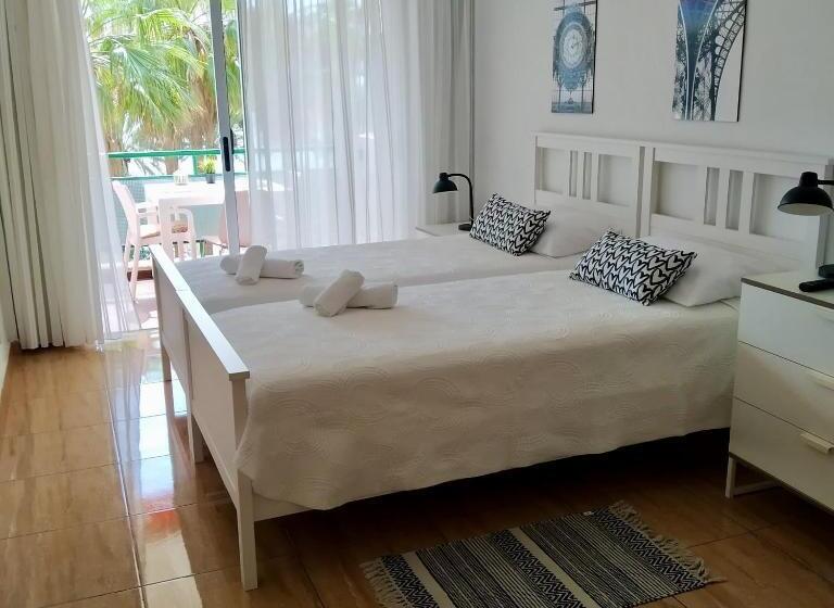 استودیوی استاندارد, Comodoro  Ravel