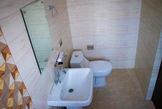اتاق لوکس, Royals Moonlight Resort,bhimtal