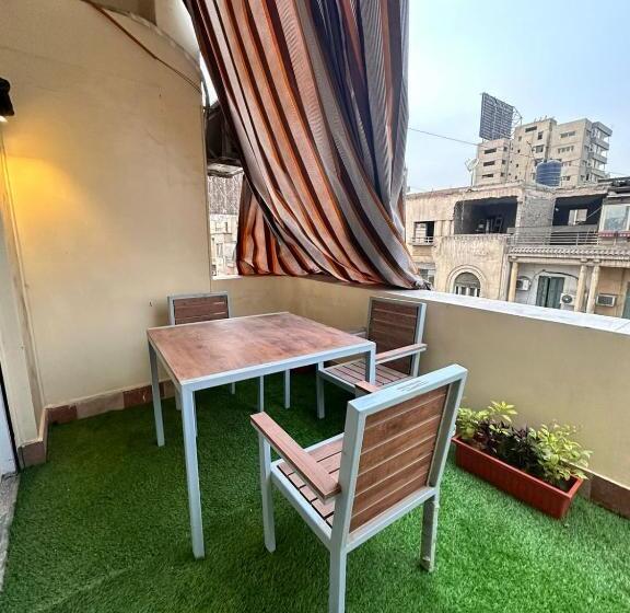 سوییت جونیور با بالکن, Midtown Nile View Suites
