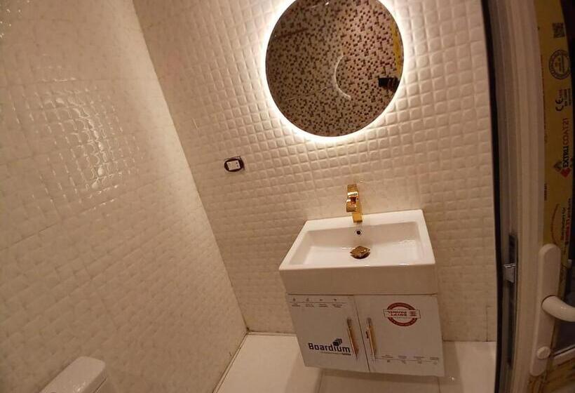 سوییت جونیور لوکس, Midtown Nile View Suites