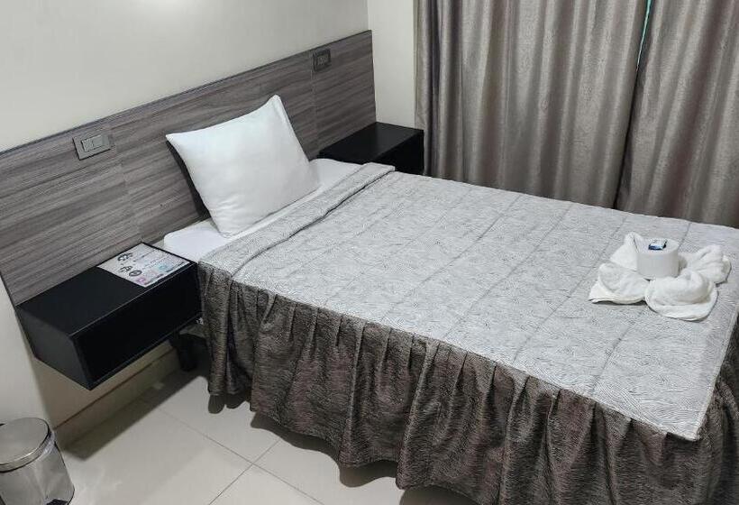 اتاق استاندارد یک نفره, Hostal El Reflejante