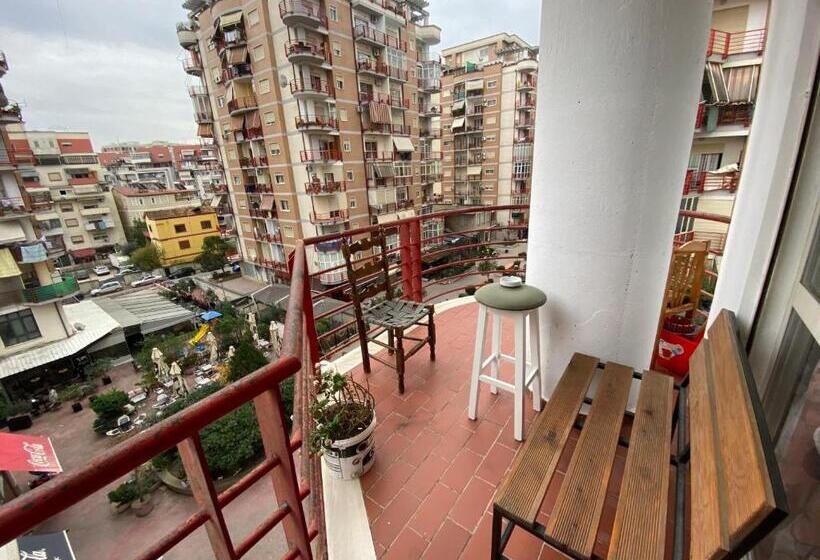 تختخواب در اتاق مشترک, Maison D’artiste