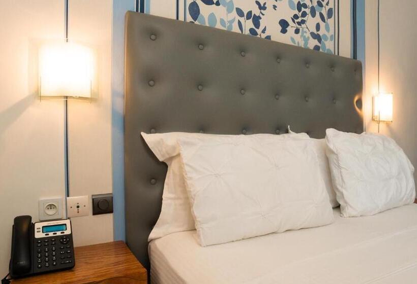 اتاق استاندارد با تخت بزرگ, Cincinnati Hotel Yaounde