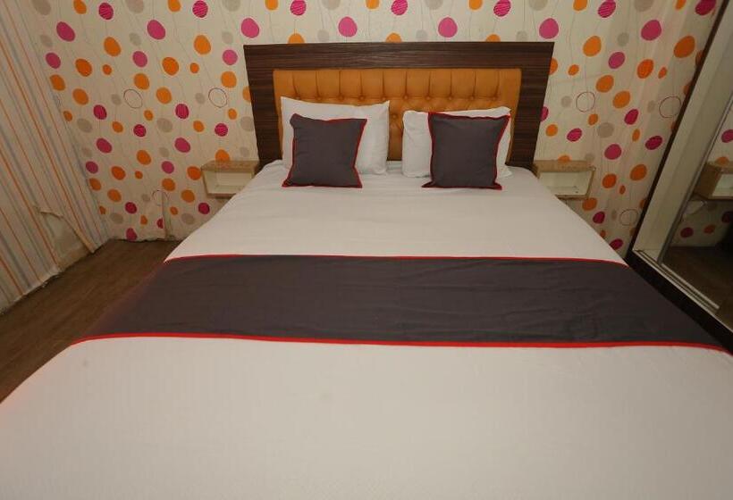 اتاق لوکس, Capital O 93371 Pelangi Residence 5