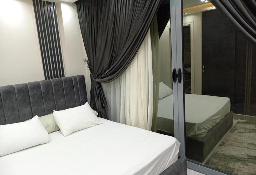 اتاق استاندارد با تراس, Grand Pyramids View Inn