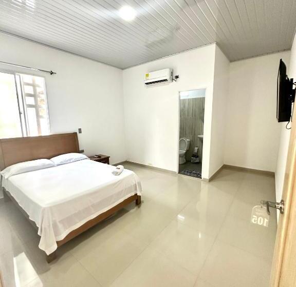 اتاق استاندارد, Najy Aguachica