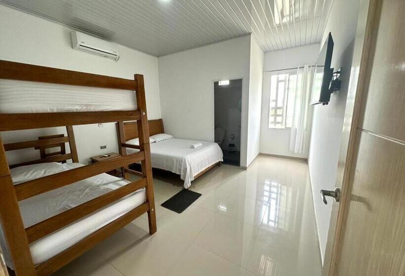 اتاق استاندارد, Najy Aguachica