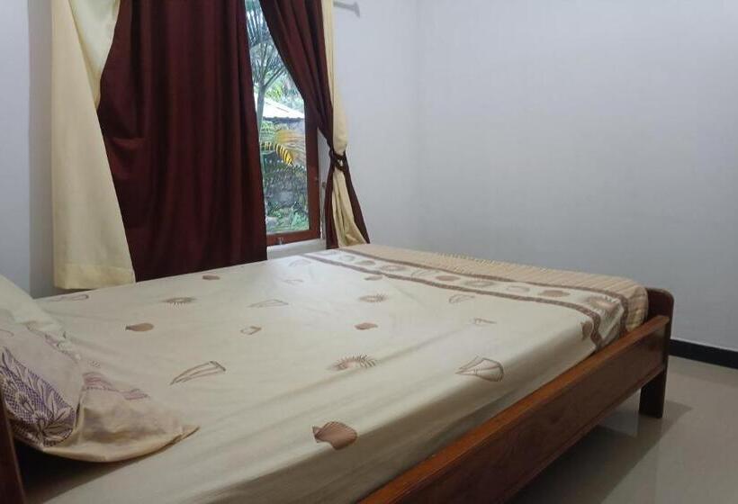 اتاق لوکس, Oyo 93408 Penginapan Annisya