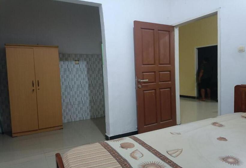 اتاق لوکس, Oyo 93408 Penginapan Annisya