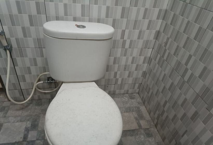 اتاق لوکس, Oyo 93408 Penginapan Annisya