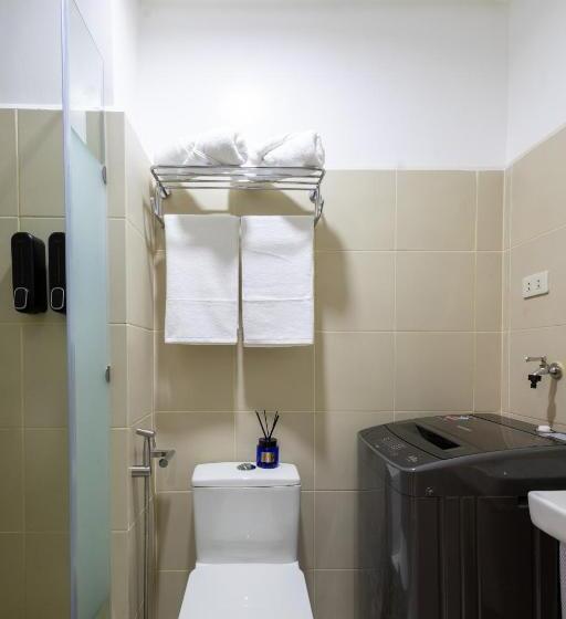 سوییت, Lush Residences Makati