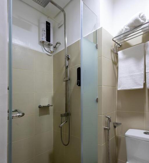 سوییت, Lush Residences Makati